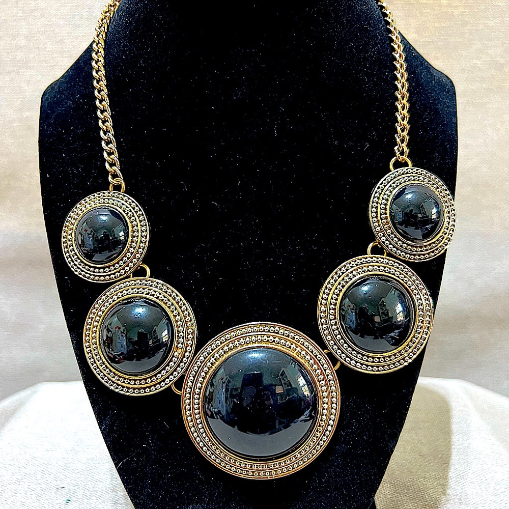 5 Stone Necklace in Black and Brass